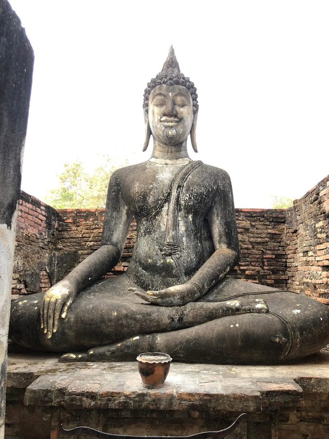 พระพุทธรูปวัดศรีชุม อุทยานประวัติศาสตร์สุโขทัย